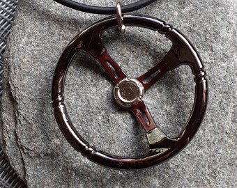 Steering wheel pendant