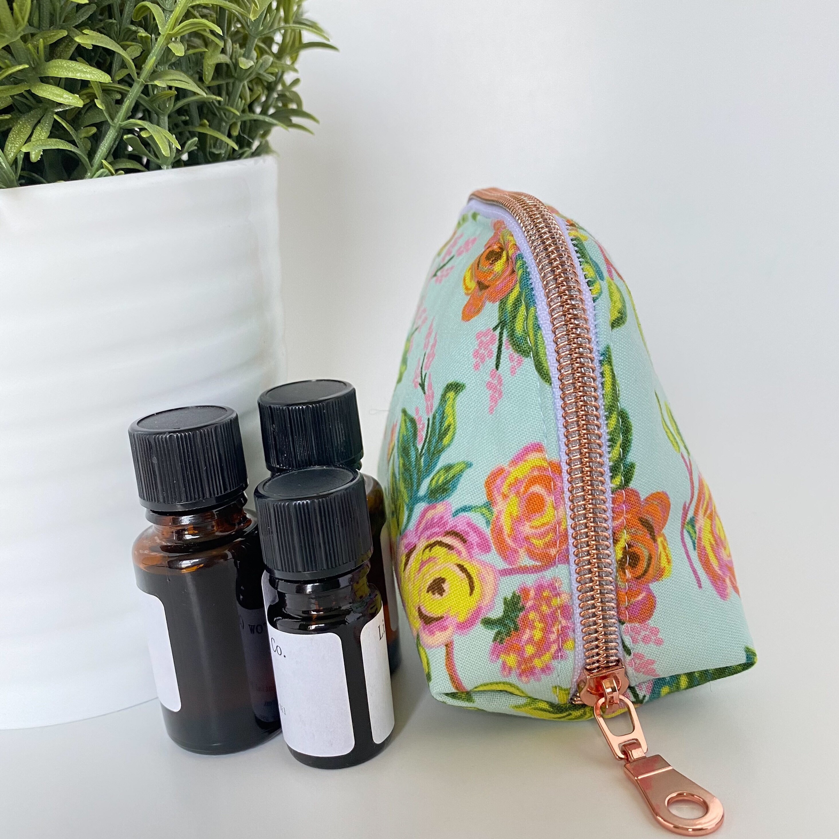 Essential Oil Pouch Travel Oil Pouch Nail Polish Holder Etsy