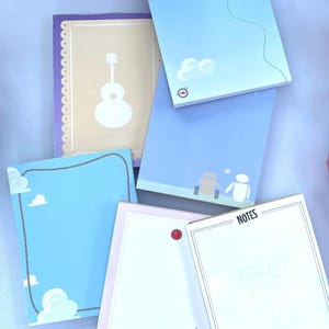 Notatniki inspirowane filmem Pixar