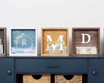 素朴なチケットシャドーボックス：手作りの松材製記念品ホルダー