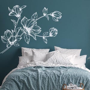 Magnolia Flower Wall Decal: Vinyl Nature Decor, Floral Sticker MW85