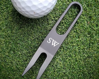 Custom golf divot tool, putting green pitch mark repair tool - Black coated steel with laser engraved text or club crest personalisation.