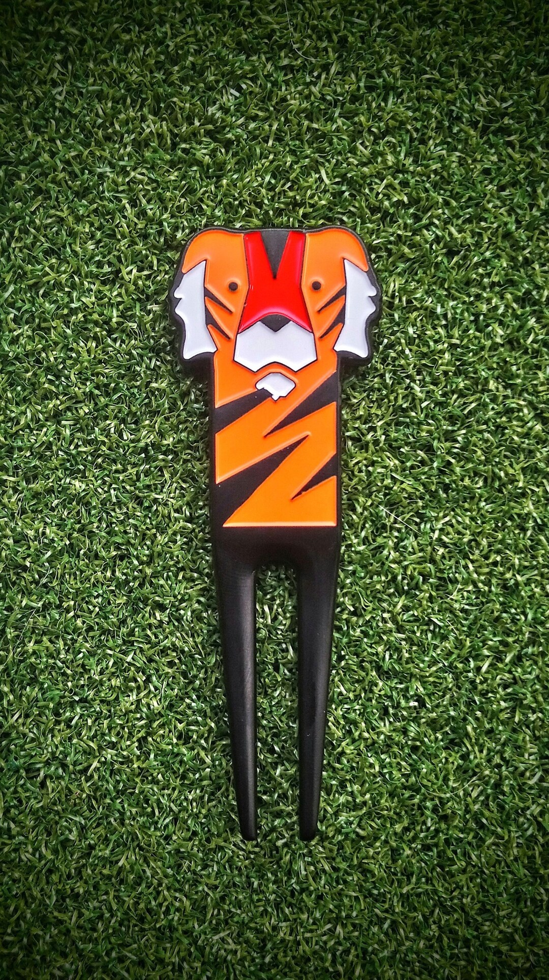 Personlised Golf Divot Tool Pitch Mark Repairer Tiger Style With Laser personlised-golf-divot-tool-pitch-mark-repairer-tiger-style-with-laser