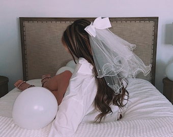 Bachelorette Party Curvy Pearl Veil With White Bow | Accessories for Weddings Bridal Showers Parties and Events