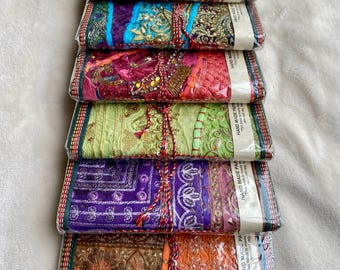 Cuaderno de tela hecho a mano (A) Cuaderno textil de sari acolchado, diario de viaje de escritura bohemia, regalo para escritor, cuaderno de bocetos artísticos, papel liso 5 x 7