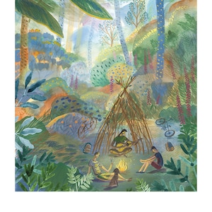 Op de afbeelding: Een aquarel schilderij van een bos scène met drie mensen die rond een kampvuur zitten. De mensen spelen muziek en genieten van de buitenlucht. Het schilderij is vol levendige kleuren en details, waaronder bomen, bloemen en een kleine hond.