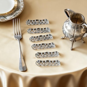 Juego de posacuchillos de cristal francés vintage / Elegante mesa de comedor con corte de diamante