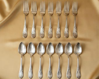 Bestekset lepels, vorken en theelepels vintage servies vintage zilverwerk Floral Decor Mix and Match 18 items