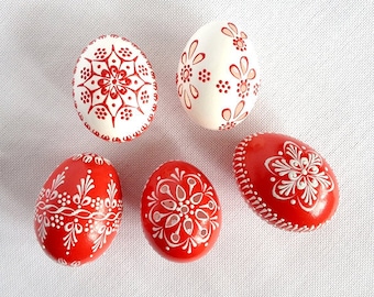 Set 5 Red and White Easter Eggs with Madeira