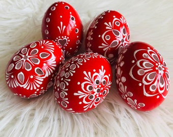 Set 5 Red Easter Eggs with Madeira