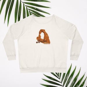 Women's Crop Top Delicate Arch Hoodie Women's Cropped Utah Sweatshirt Utah Arch Cropped Sweatshirt Arches National Park Hiking Women