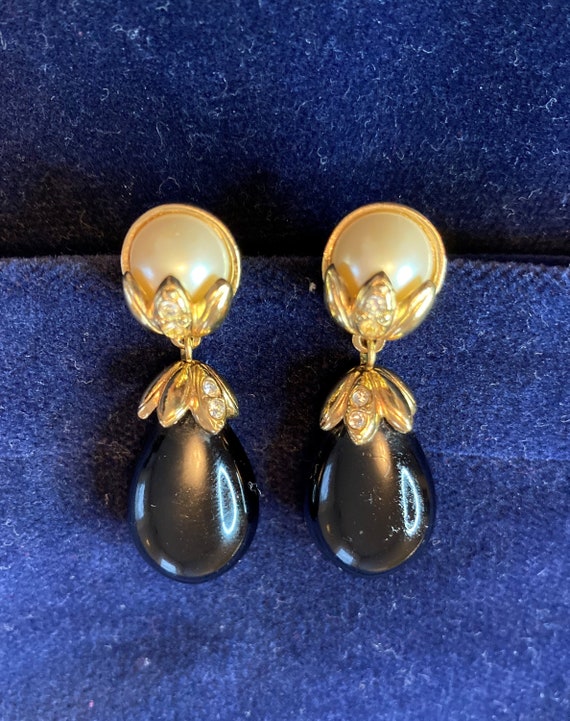 Real Vintage Black and Gold Pearl Drop Stud Earrin