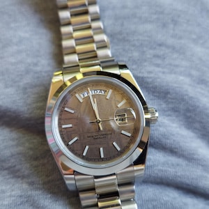 Aimimo Day-Date Men's 36mm Wristwatch . image 15