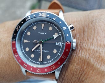 Timex Waterbury Vintage GMT 39mm Men's Wristwatch .