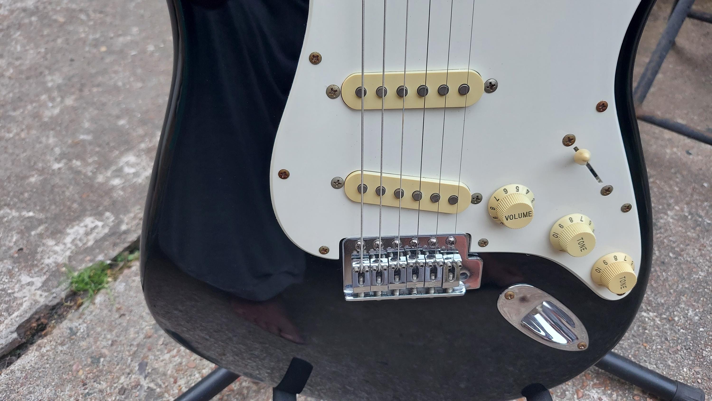 1995 Fender Stratocaster Black Label Made in Mexico Electric