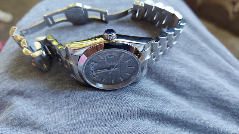 Aimimo Day-Date Men's 36mm Wristwatch . image 10