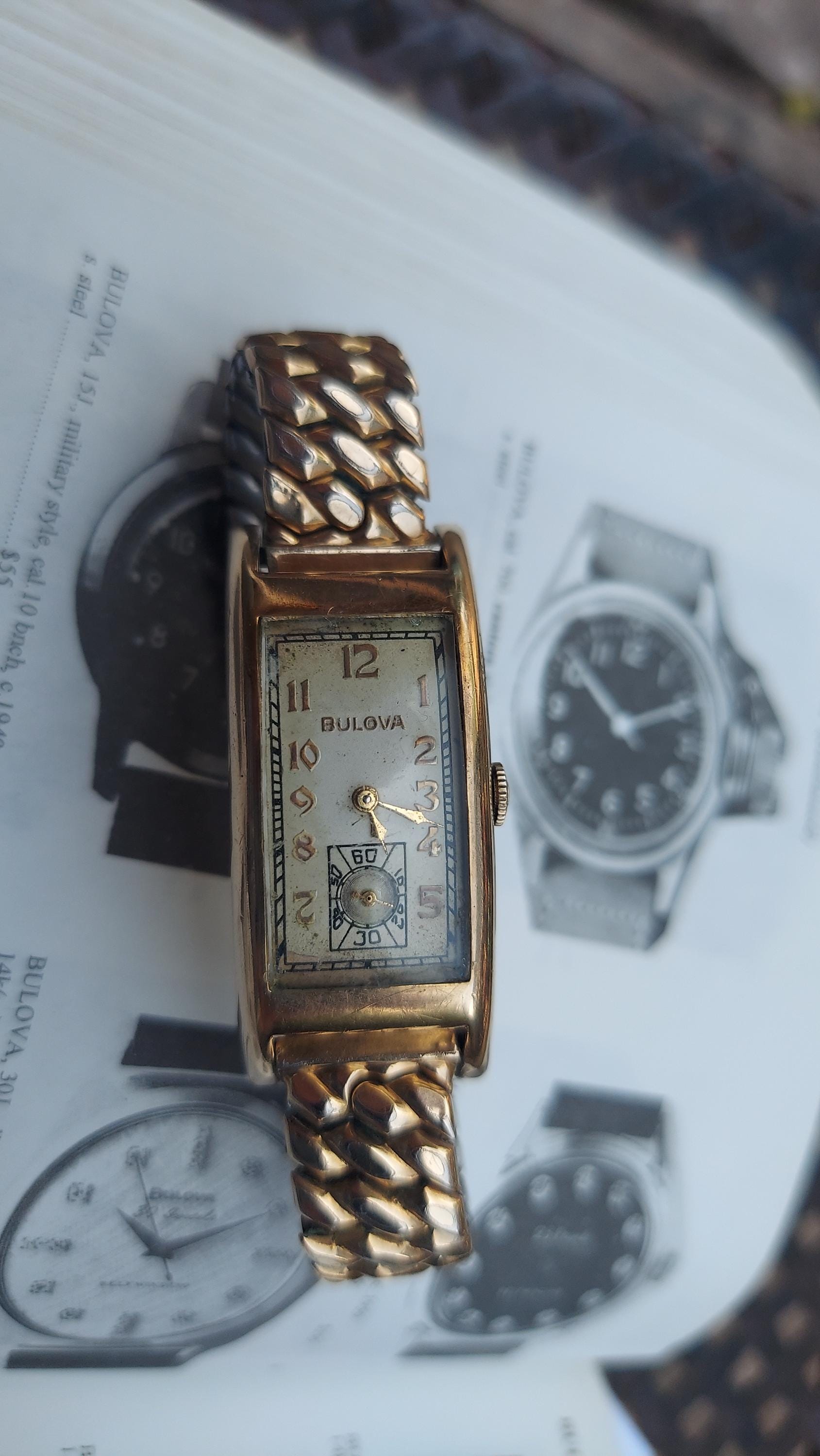 American Wristwatches 洋書 本 88年 40s 50s Vintage JUNGHANS Boy Size Watch, German Made, 7 Jewels, Very