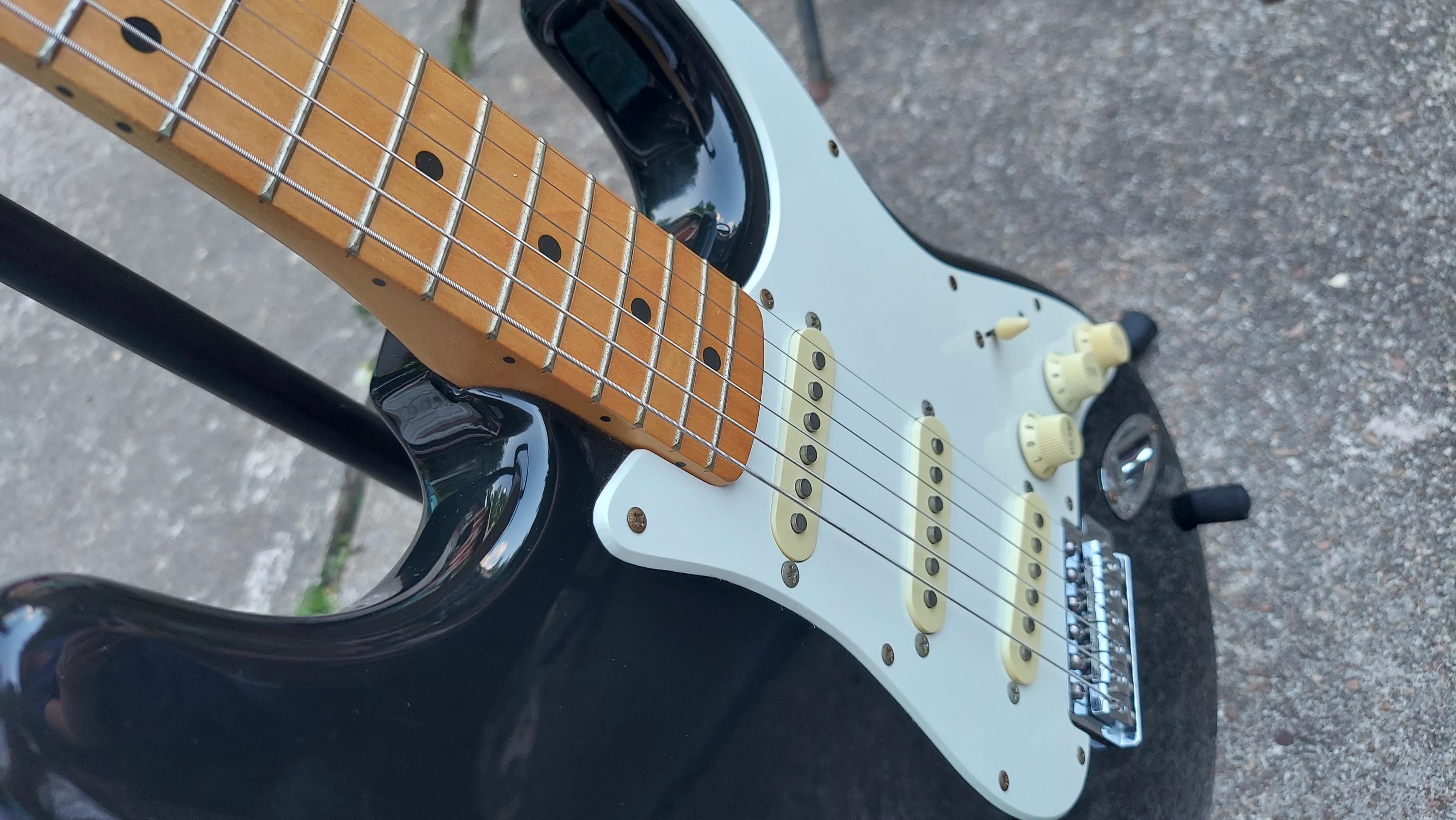1995 Fender Stratocaster Black Label Made in Mexico Electric