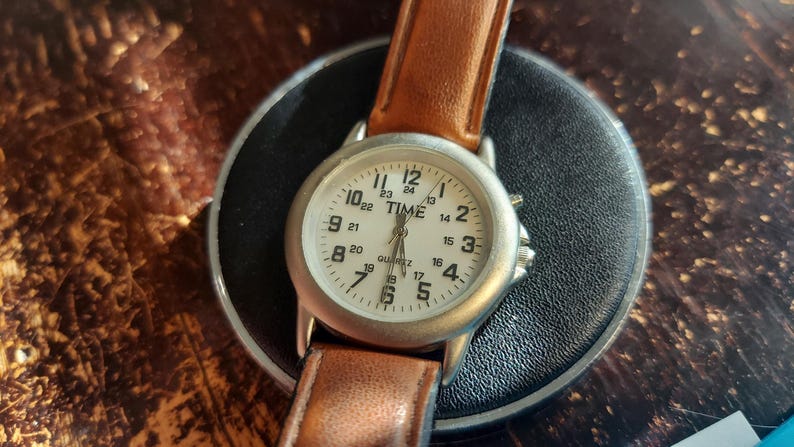 Time Military Quartz Men's Wristwatch . image 2
