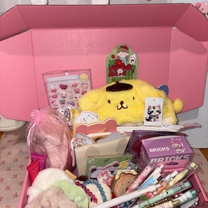 Mysterieuze kawaii-schepdoos | Leuk briefpapier, pluche accessoires, tasbedel, sleutelhangers, geschenkdoos, verjaardag