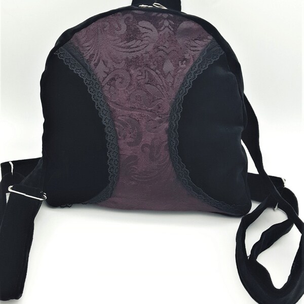 Beautiful velvet backpack in black with lace and baroque pattern in Bordeaux. 26 x 25 x 6 cm