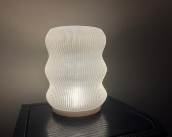 Lampe ondulée imprimée en 3D