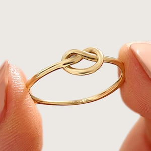 14K Solid Gold Liebesknotenring für Frauen - Zarter Unendlichkeitsversprechensring, dünnes Freundschaftsband, sinnvolles Geschenk für Sie