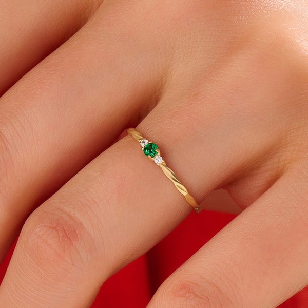 14k Gold Emerald Ring, Solid Gold Minimal Solitaire Ring for Women, Twisted Band Dainty Promise Ring, Tiny Green Stone Ring, Stackable Rings