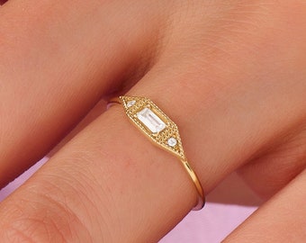 Diamond Baguette Signet Ring, 14k Solid Gold Pinky Ring Women, Real Diamond Antique Design Ring, Dainty Gold Stackable Ring, Delicate Ring