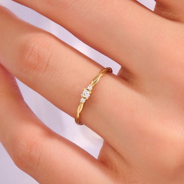 14k Gold Diamant Minimal Twisted Solitärring, zierliche Verlobungsring Frauen, winziger Diamant Versprechensring, kleiner Brautring aus Massivgold