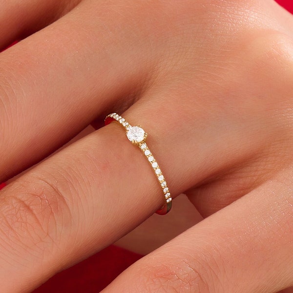 Diamond Solitare Ring, 14k Gold Minimalist Engagement Ring, Solid Gold Tiny Diamond Ring, Dainty Half Eternity Ring, Simple Engagement Ring