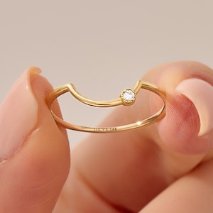 Curved Wedding Band, Solid Gold Contour Ring, Solitaire Ring Enhancer, Nesting Ring for Engagement Ring, Dainty Arch Ring for Women