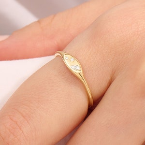 Diamond Slim Signet Ring, 14k Solid Gold Small Minimalist Ring, Star Celestial Pinky Ring for Women, Handmade Jewelry, Perfect for Everyday