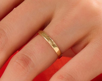 14k Gold Leaf Wedding Band, Solid Gold Men Women Wedding Band, Dainty Gold Matching Band for Couples, Simple Gold Ring, Nature Inspired Ring