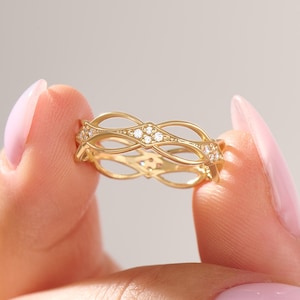 14k Solid Gold Diamond Celtic Wedding Band, Dainty Irish Knot Ring for Women, Vintage Scottish Jewelry, Stackable Viking-Inspired Gift