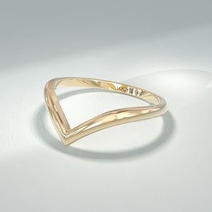 14k Złoty Pierścionek Wishbone, Solidny Złoty Pierścionek Chevron Stacking, Zakrzywiony Obrączka Ślubna, Damski Pierścionek W Kształcie Litery V, Cienki Złoty Pierścionek do Układania, Pierścionek Konturowy