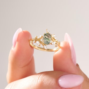 14k Solid Gold Oval Moss Agate Ring, Nature-Inspired Leaf Engagement Ring for Women, Botanical Anniversary Gift Ring for Wife Jewelry Gifts