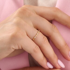 Solid Gold Stacking Ring, Ultra Thin Moissanite Ring Stackable, 10K 14K 18K Real Gold, 1mm Wedding Band, 1/4 Sizes Available Bild 8