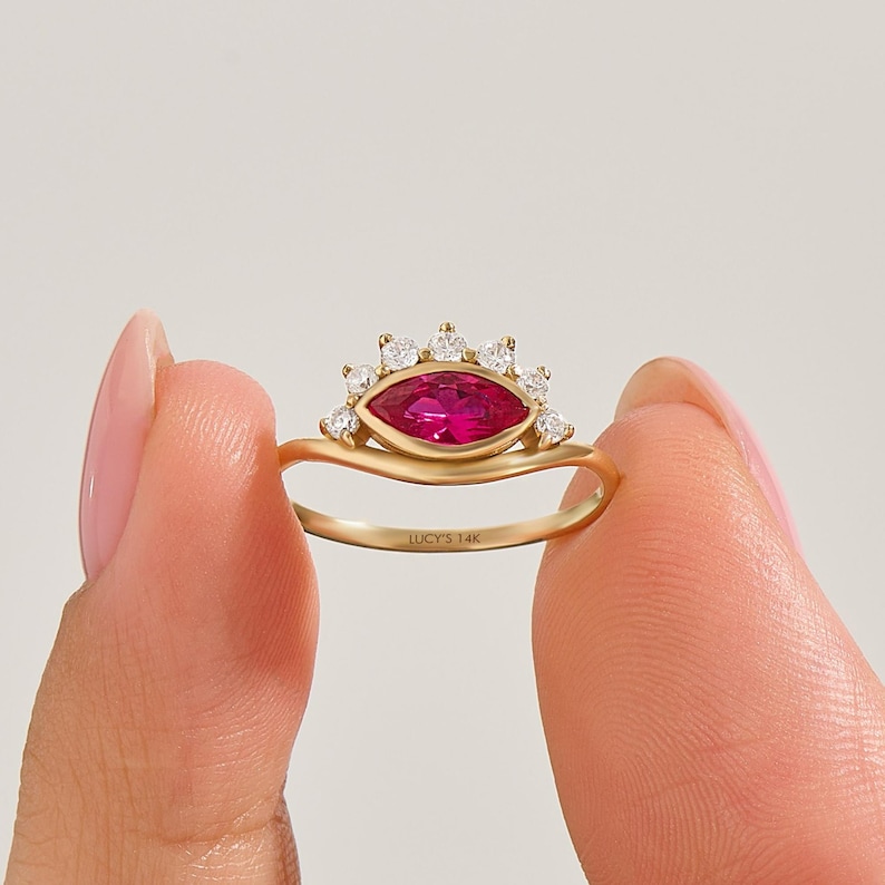 14k Solid Gold Lab Ruby Ring, Evil Eye Ring for Women, Red Ruby Ring, Bezel Ruby Ring, Unique Statement Ring, Third Eye Ring Jewelry Gift Bild 5