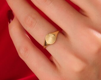 14k Solid Gold Sun Signet Ring, Sunburst Gold Signet Ring, Minimalist Sunrise Pinky Ring, Dainty Midi Ring For Women