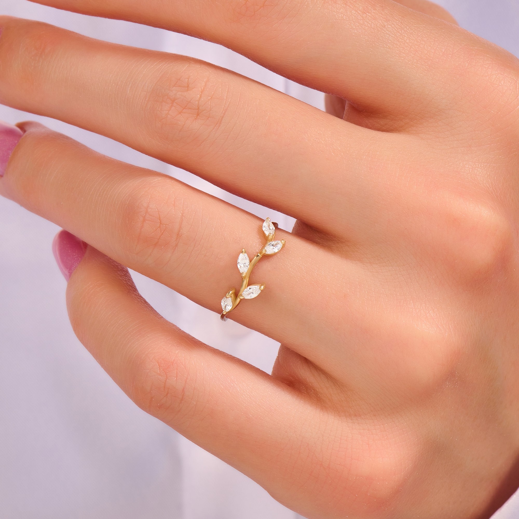 Diamond Leaf Wedding Band Solid Gold Vine Ring for Women 14k Gold