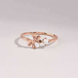 AFFY Simple Daisy Flower Promise Ring 14k White Gold Over Sterling Silver For Women Ring Size 8