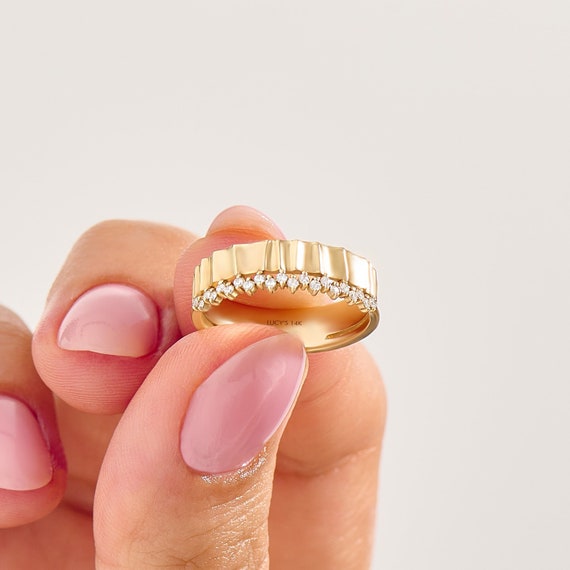 Half Eternity Plain Gold Band With Diamond 18ct Gold Offset