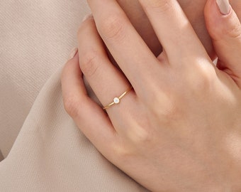 14k Gold Diamant Basic Solo Ring, Winziger Solitärring, Verlobungsring aus massivem Gold für Damen, zierlicher minimalistischer Verlobungsring, Black Friday Sale