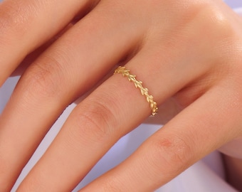 14k Gold Floral Wedding Band Solid Gold Vine Ring Dainty Leaf Ring for Women Real Gold Flower Ring Delicate Nature Inspired Stackable Ring
