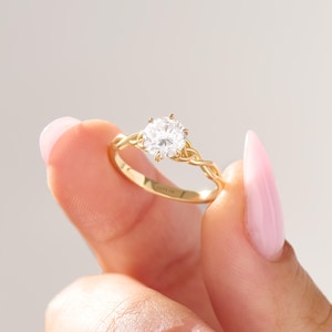 Moissanite Celtic Knot Engagement Ring 14k Solid Gold Round Moissanite Solitaire Ring 1.2 Carat Irish Jewelry Ring Gift for Wife Anniversary