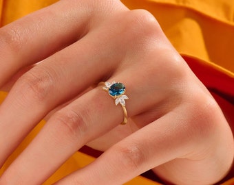 Solid Gold Sapphire Engagement Ring, 14k Flower Ring, Blue Solitaire Ring, Oval Sapphire Floral Ring, Women September Birthstone Gift Ring