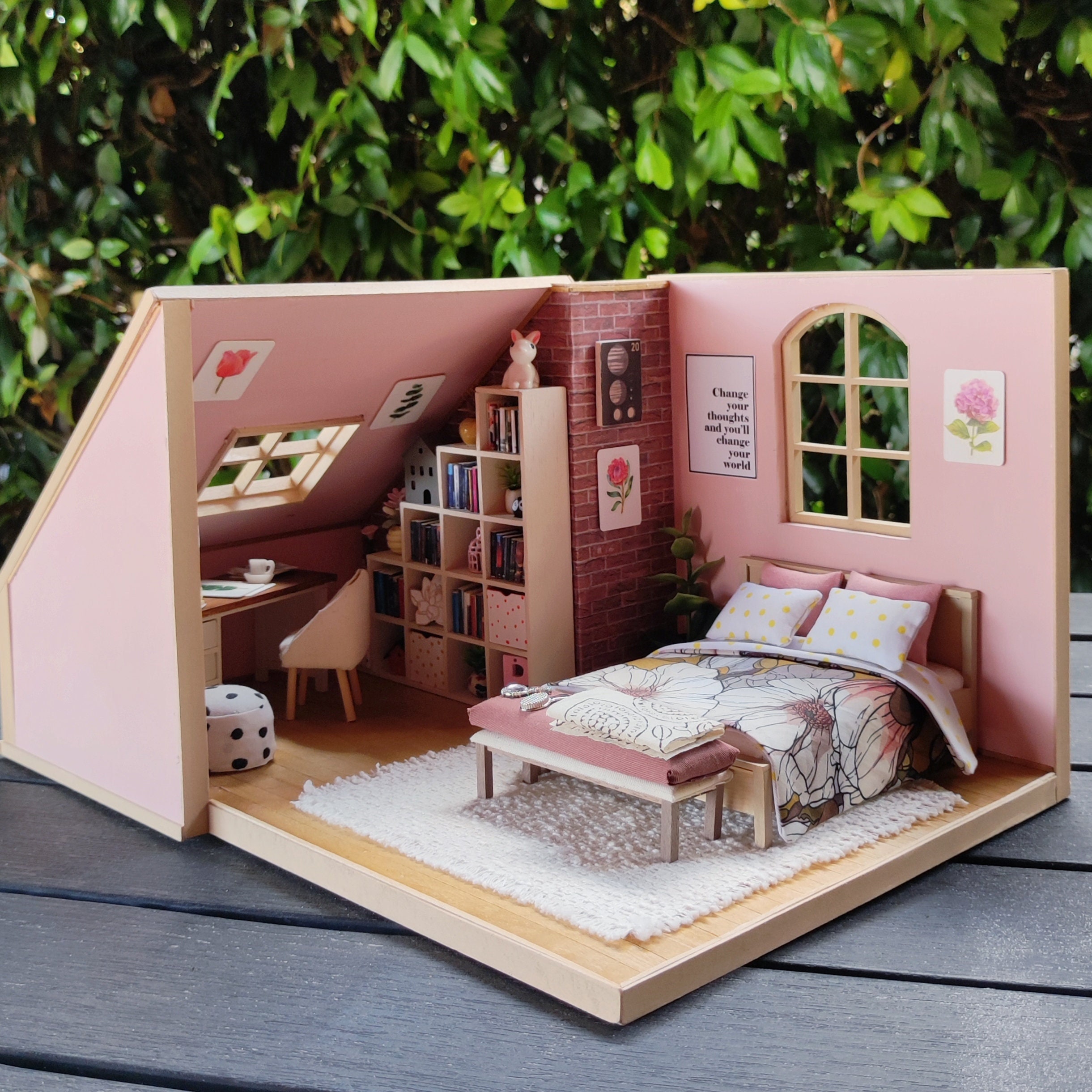 Casa de bonecas miniatura para crianças, casa grande Barbie, cama