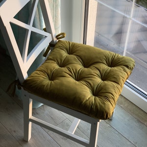 Fluwelen stoelkussens/ Custom stoelkussen/ oranjegele stoelkussens met stropdassen/ Rust zitkussens/ Velours zitkussen/ Stoelkussen met stropdassen