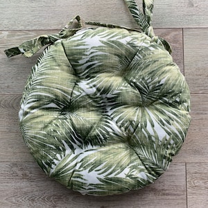 BIG SALE!/ Quilted Chair Cushions / cushion with flowers print / Chair Cushions with ties / Round Chair Cushions / Outdoor Chair Cushions